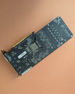 Carte graphique ASUS ATI Radeon HD 5870 1 GB GDDR5 – Image 6