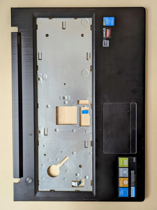 Repose poignets + touchad pour Lenovo G50-70 (AP0TH000400)
