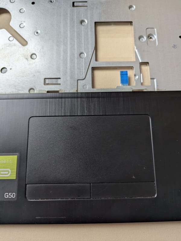 Coque supérieure Lenovo G50-70 | Repose poignets + touchpad inclu (Réf. AP0TH000400) – Image 2