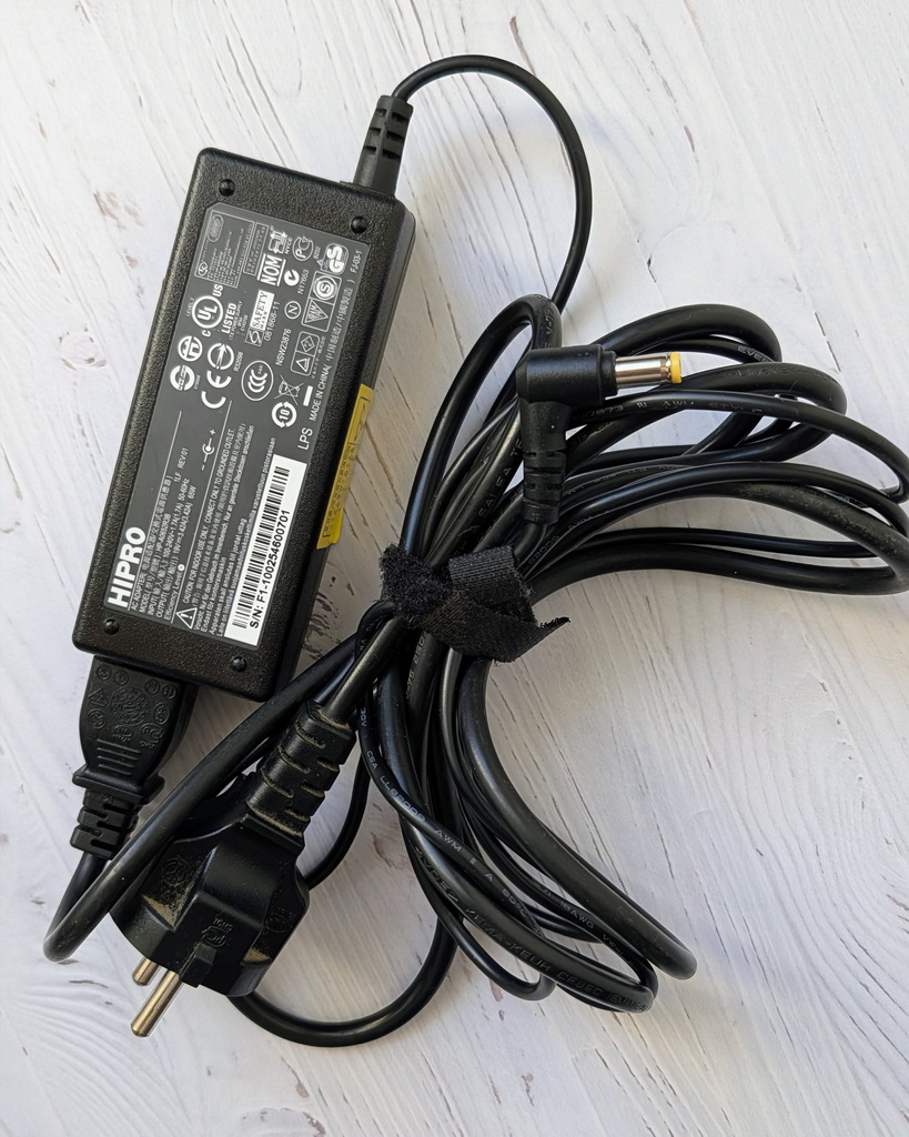 Chargeur secteur bloc d'alimentation d'origine Acer Aspire 19V 3.42A 65W HiPro HP-A0652R3B embout jaune d'occasion