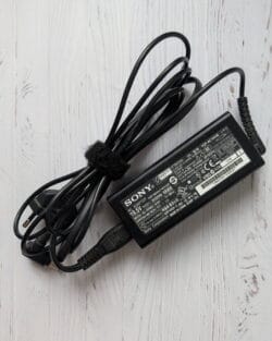 Chargeur secteur bloc d'alimentation d'origine Sony Vaio 19.5V 3.3A 65W VGP-AC19V48 ADP-65UH A d'occasion