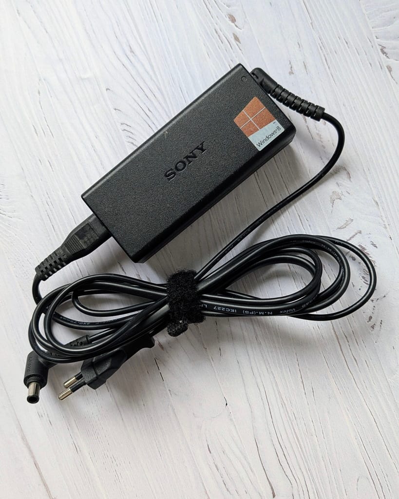 Chargeur d'origine Sony Vaio 19.5V 3.3A 65W | VGP-AC19V48 ADP-65UH A – Image 2